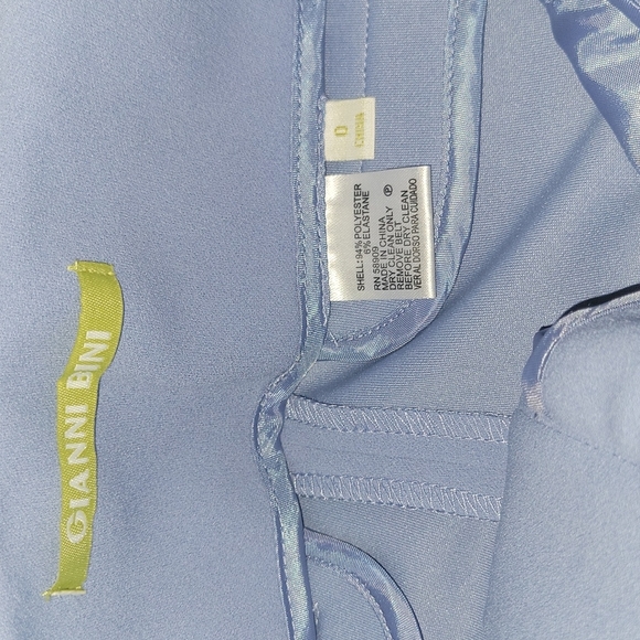 NWOT Gianni Bini, size 0, Light Blue, Cropped, Wide Leg, High Ride Gaucho - Picture 6 of 8